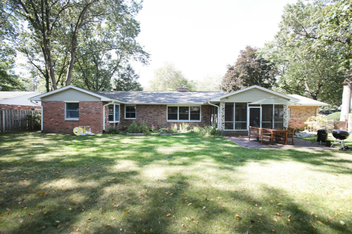 2615 Ridgeview Drive Kalamazoo, MI 49008 - Photo 23 of 23 2615 ridgeview-127