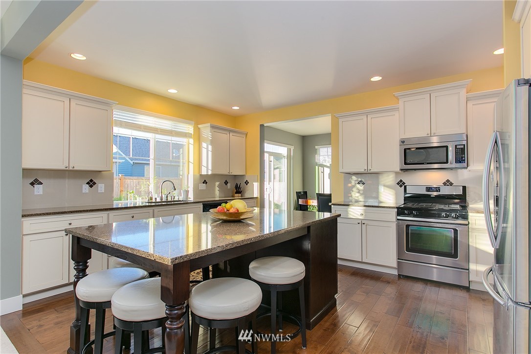 3909 185th Place Southeast Bothell, WA 98012 - Photo 8 of 21