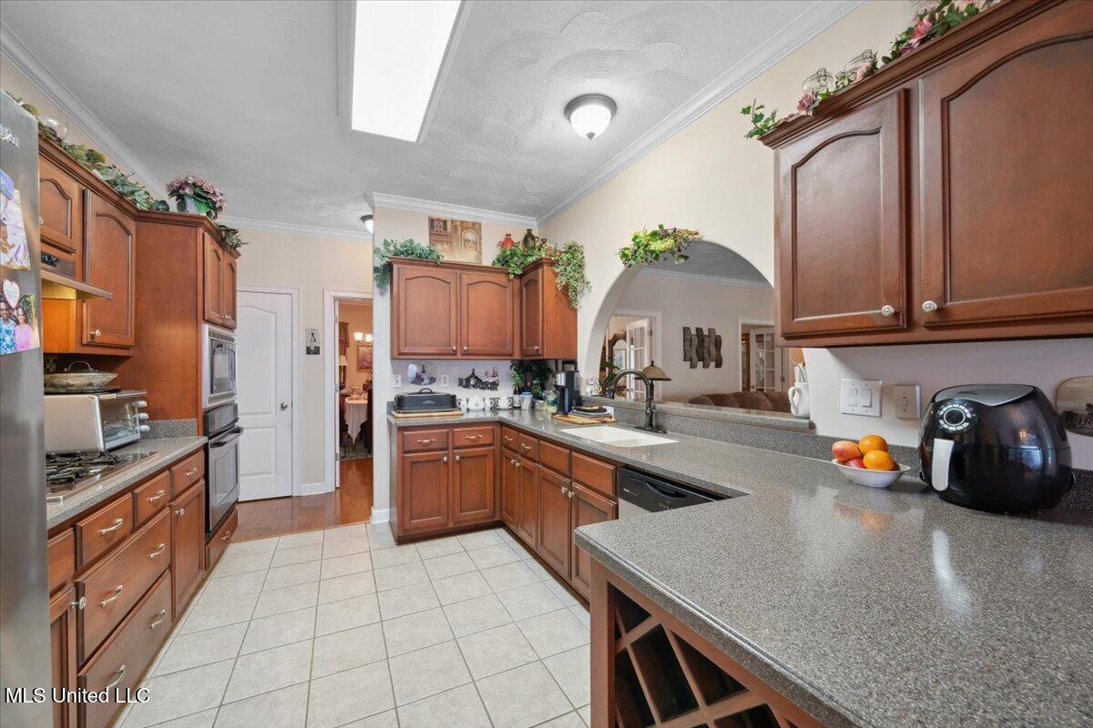 796 Lee Road Byhalia, MS 38611 - Photo 11 of 38 Kitchen