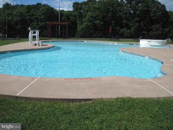 $39,900 | Erii-429 Crooked Stick Lane, Hazleton, PA 18202