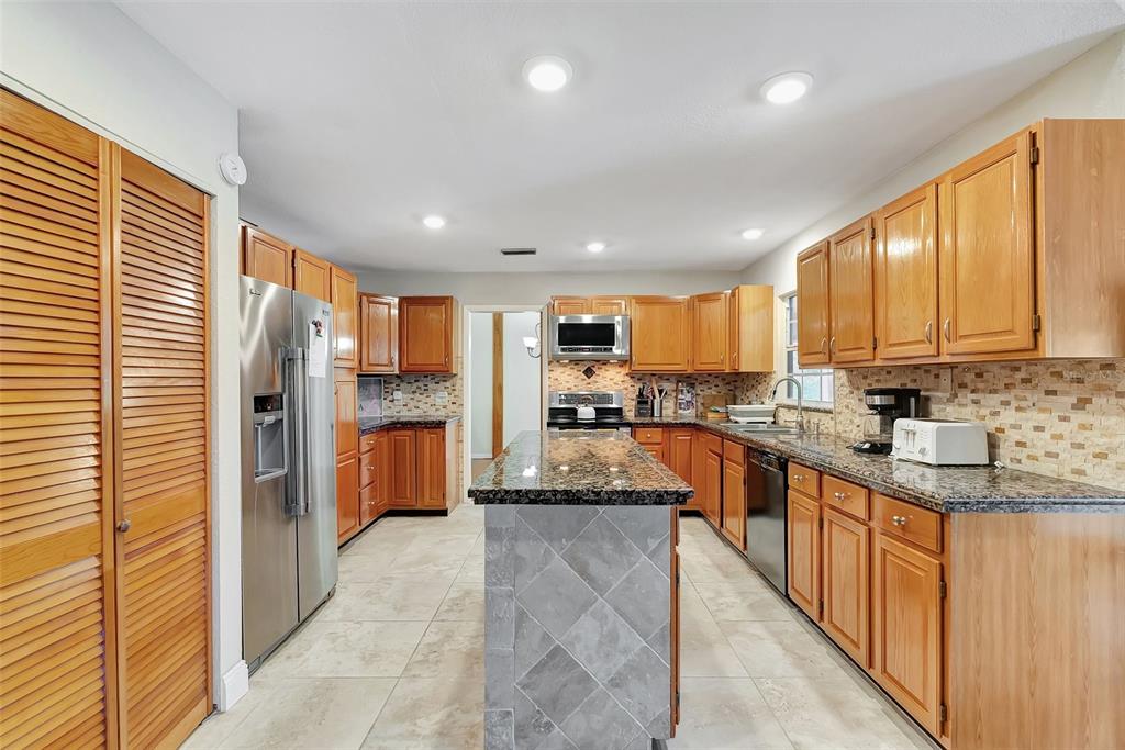 9503 Alice Lane Riverview, FL 33578 - Photo 12 of 53