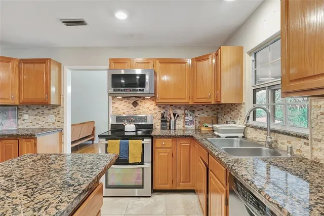 $494,000 | 9503 Alice Lane, Riverview, FL 33578