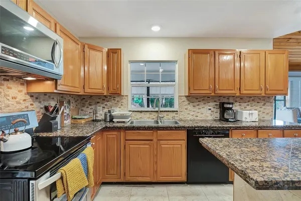 $494,000 | 9503 Alice Lane, Riverview, FL 33578