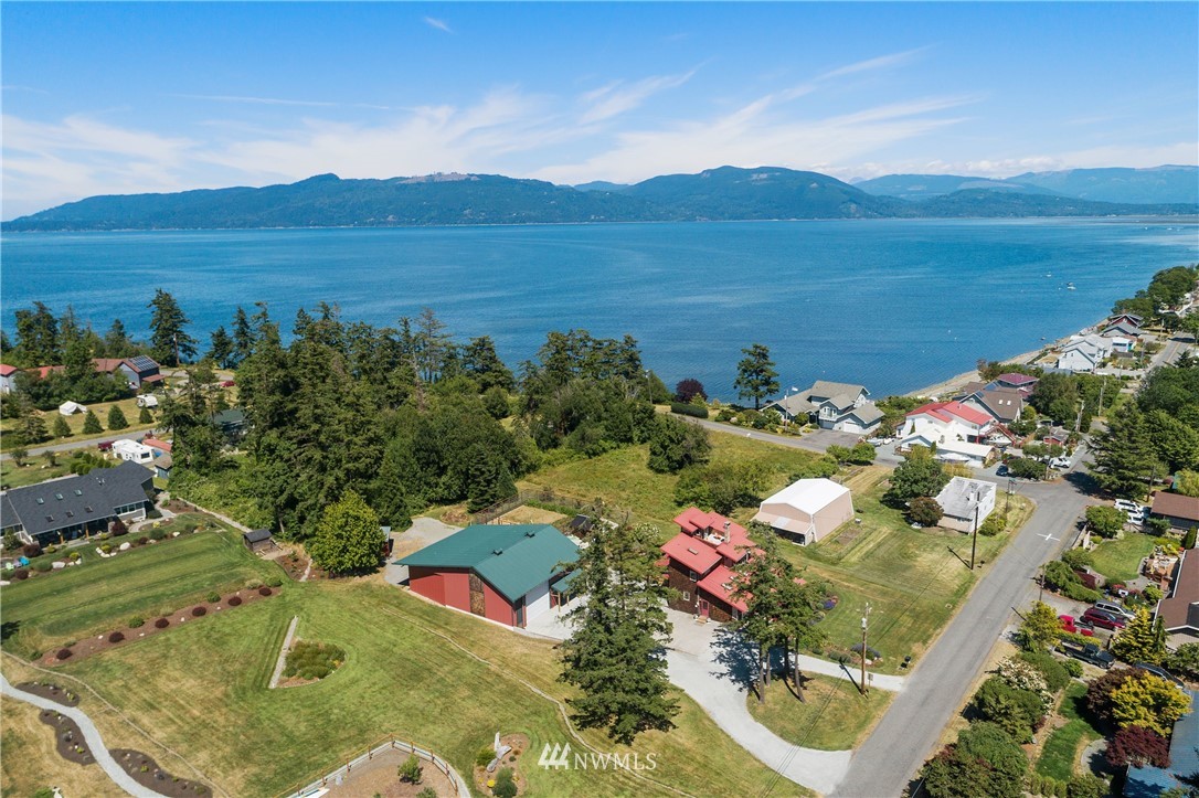 9461 Samish Island Road Bow, WA 98232 - Photo 4 of 39 Gallery Image 4