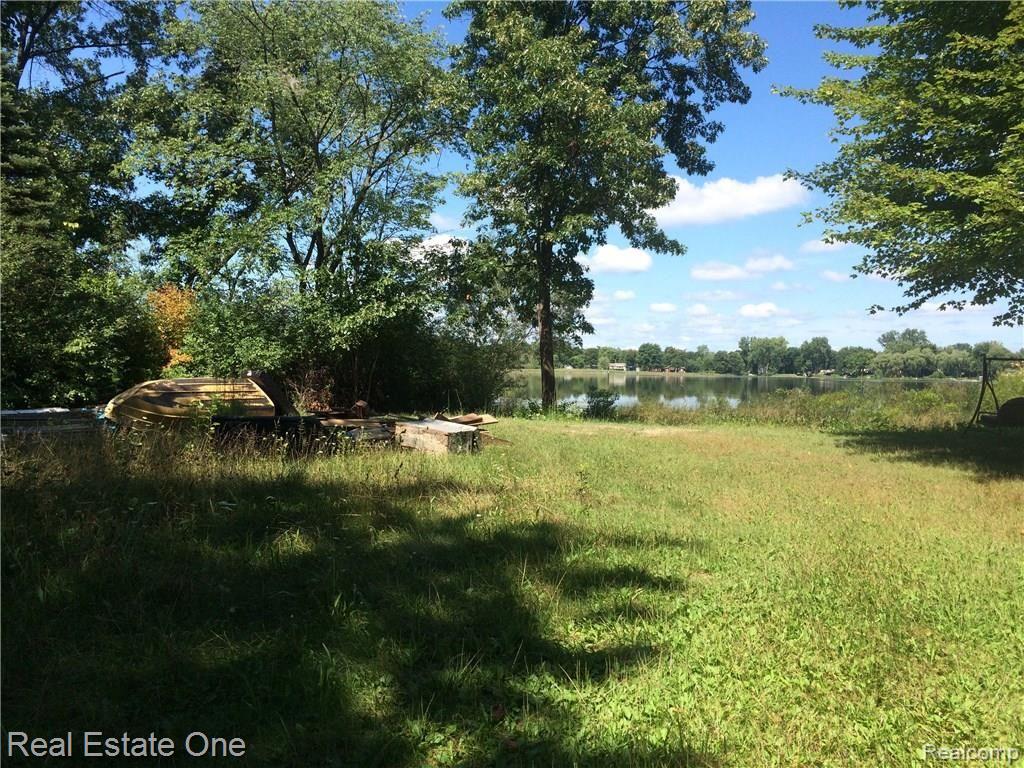 2614 Judah Road Lake Orion, MI 48359 - Photo 32 of 41 IMG_5827.JPG