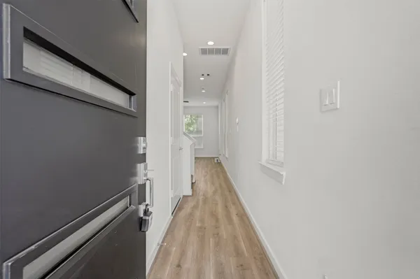 $2,795 | 1113 Highland Square Lane, Houston, TX 77091