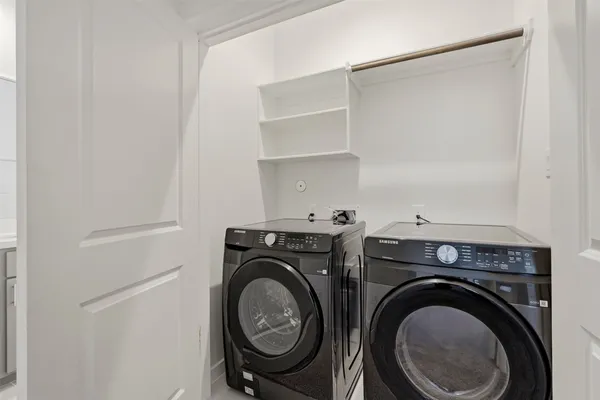 $2,795 | 1113 Highland Square Lane, Houston, TX 77091