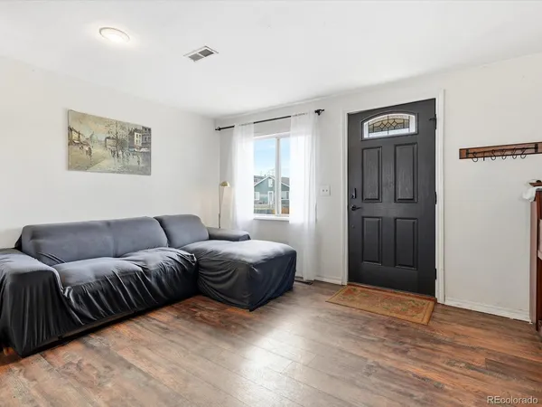 $312,500 | 360 South 7th Avenue, Brighton, CO 80601