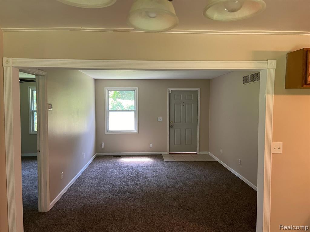 5047 Rochester Road Dryden, MI 48428 - Photo 7 of 22