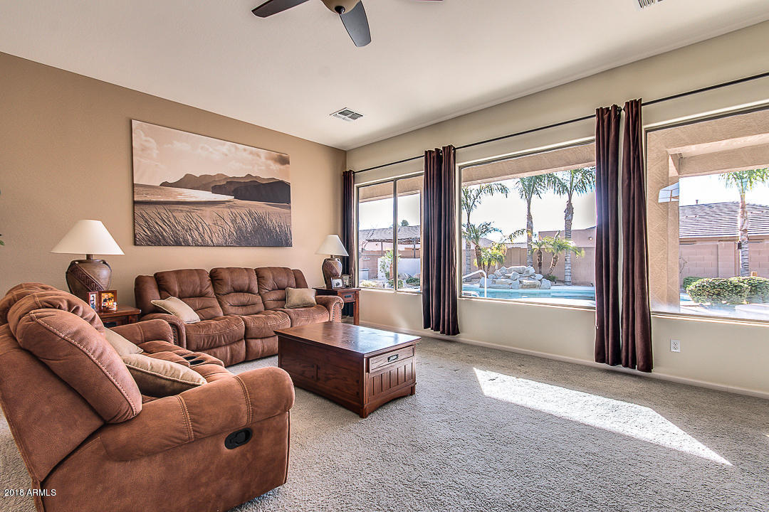 10917 East Decatur Circle Mesa, AZ 85207 - Photo 7 of 38 7