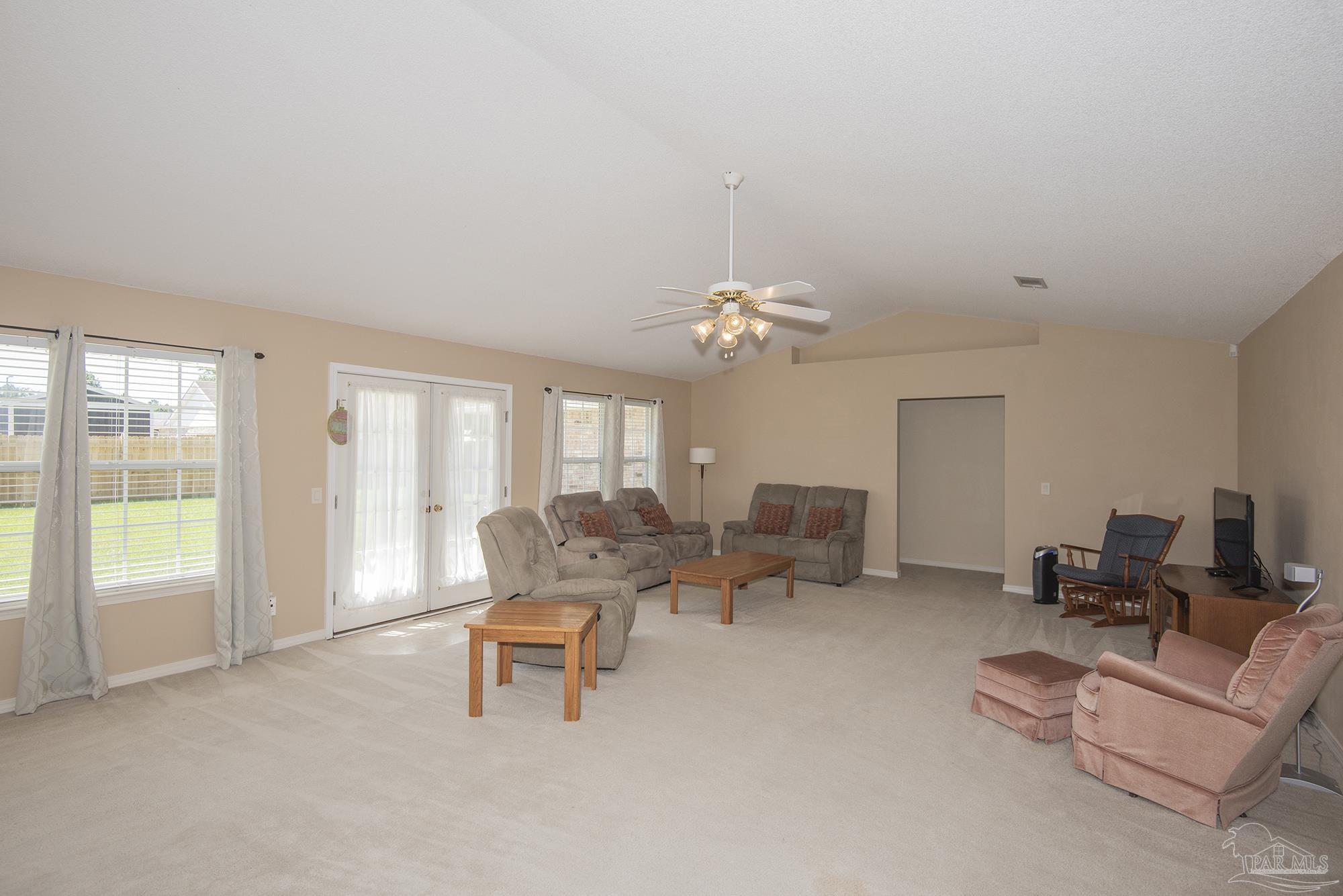 7143 Jennifer Road Pensacola, FL 32526 - Photo 6 of 29 Gallery Image 6