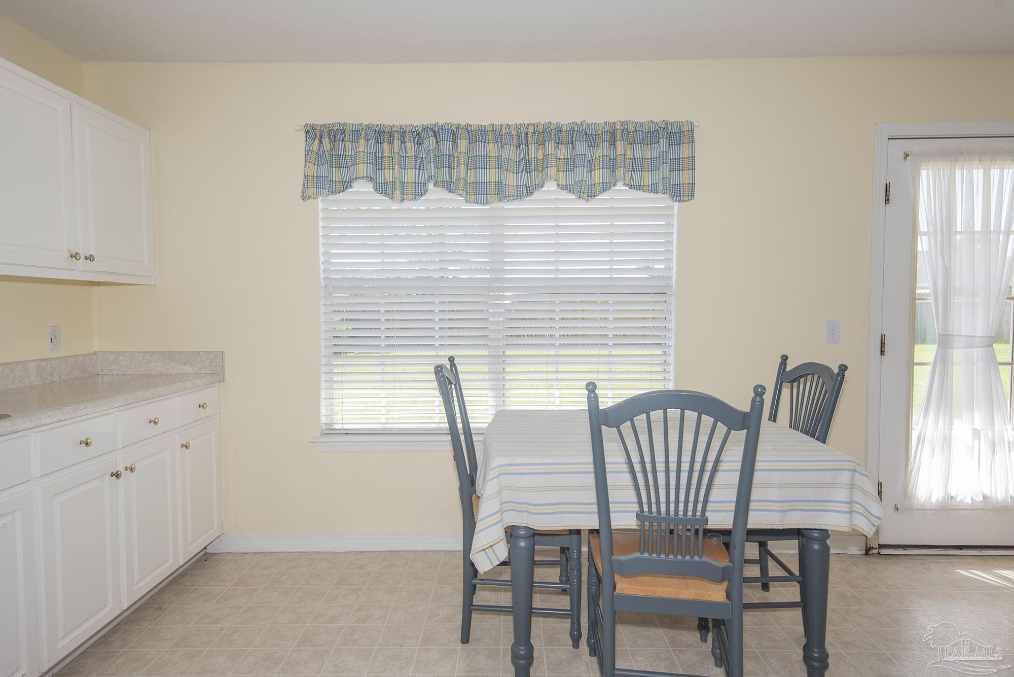 7143 Jennifer Road Pensacola, FL 32526 - Photo 10 of 29 Gallery Image 10