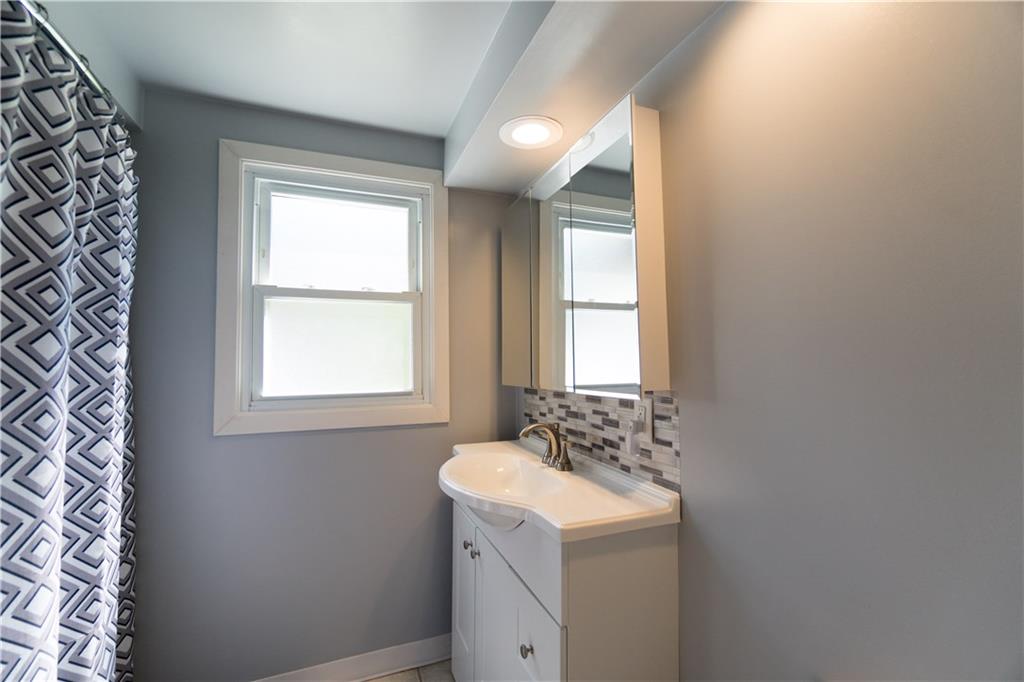 641 Virginia Avenue Rochester, PA 15074 - Photo 8 of 15 Gallery Image 8