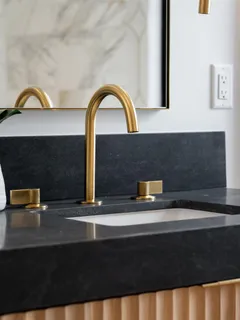a close view of sink and tap