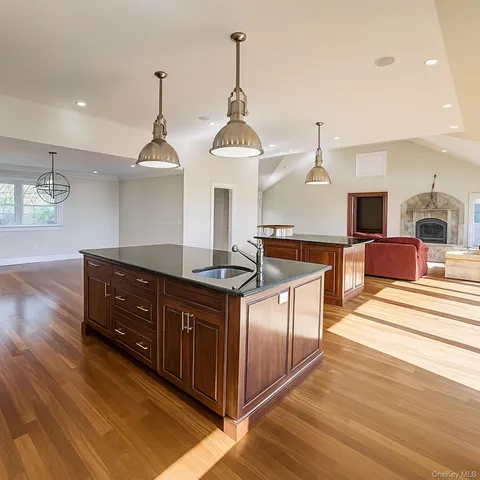 $10,500 | 510 Shore Drive, Oakdale, NY 11769