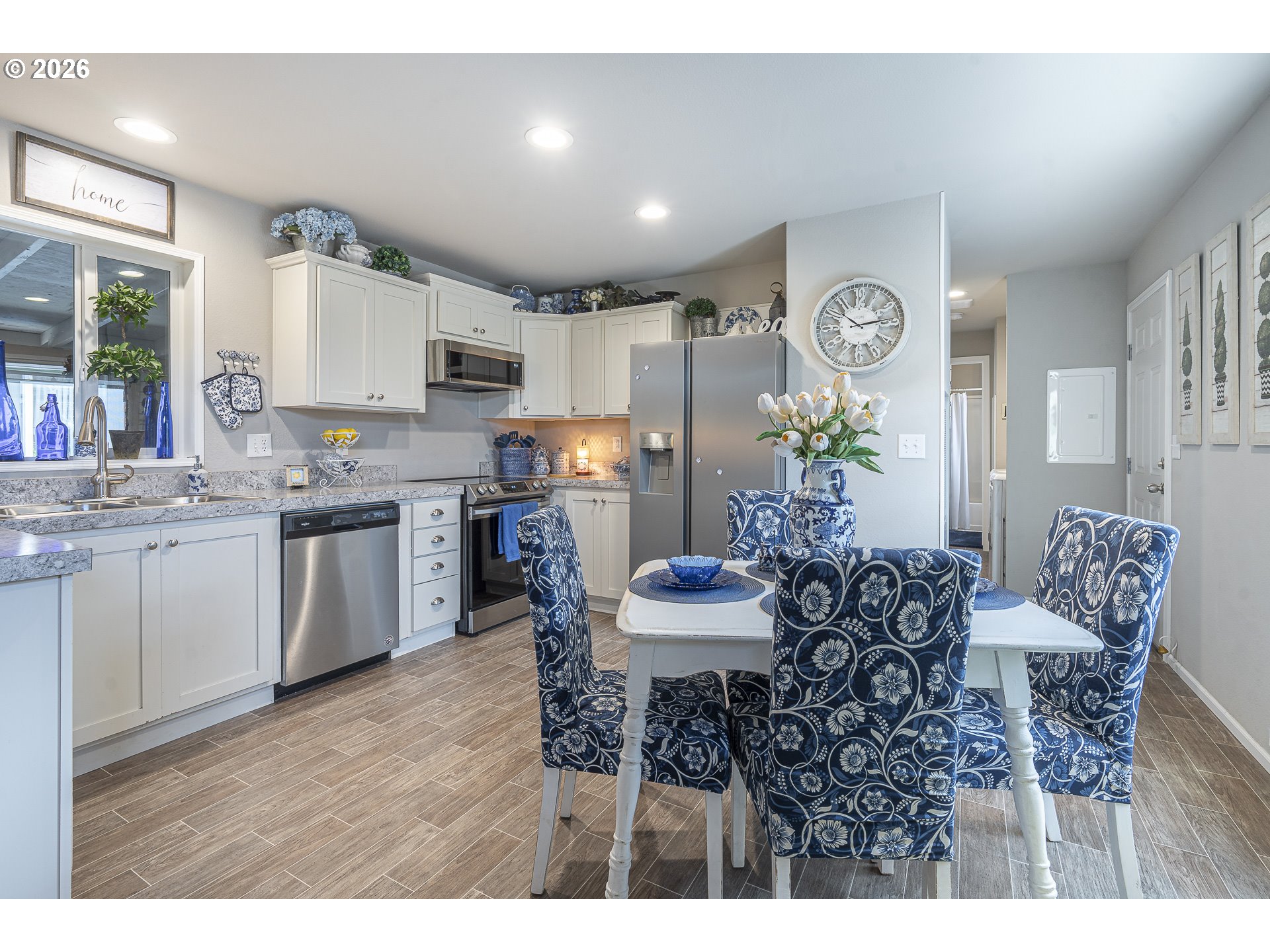 515 Southeast Sheridan Road, Unit 13 Sheridan, OR 97378 - Photo 8 of 35 Kitchen/Dining Room