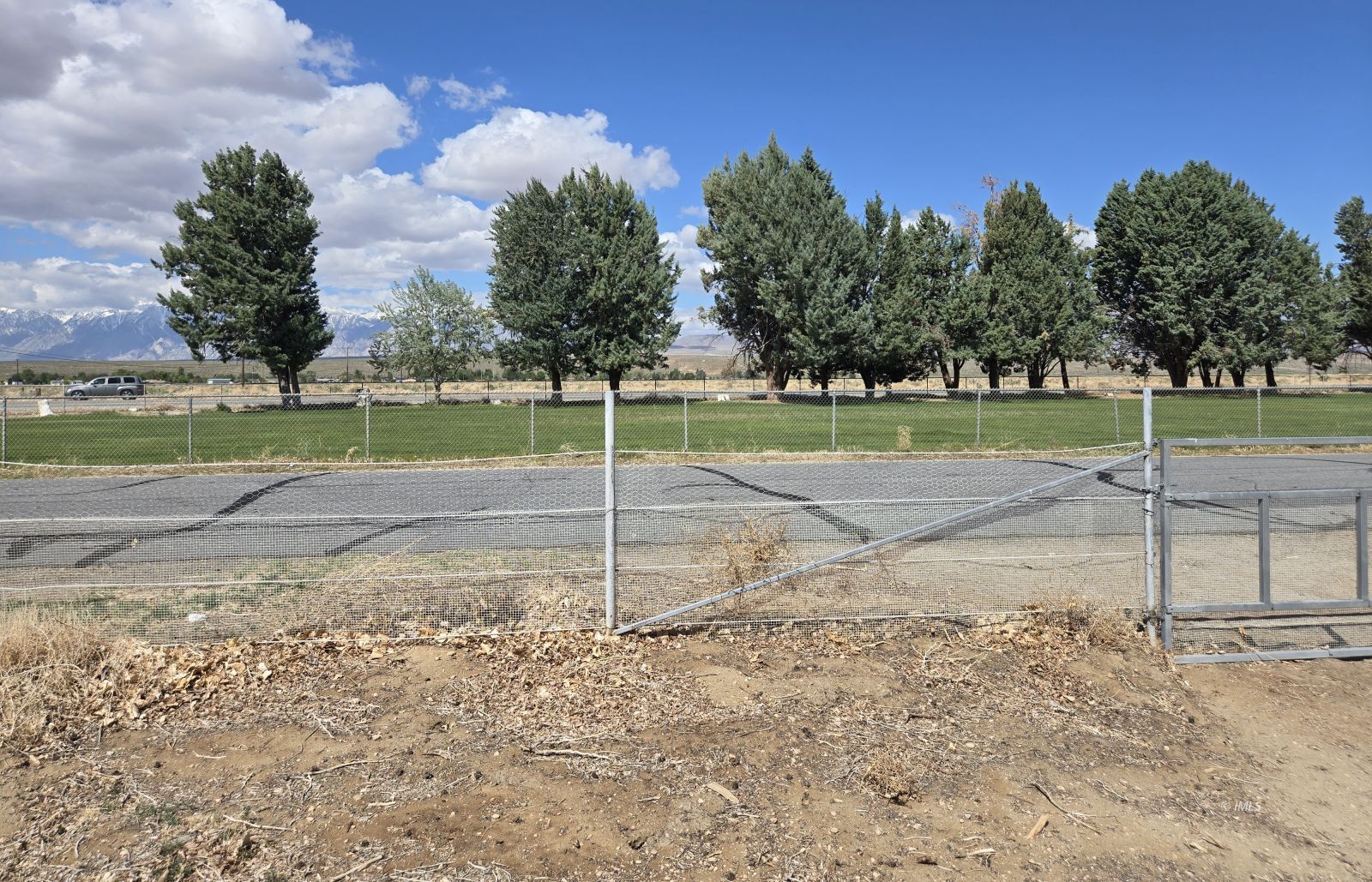 39 Hunter Avenue Bishop, CA 93514 - Photo 14 of 20 a view of a park