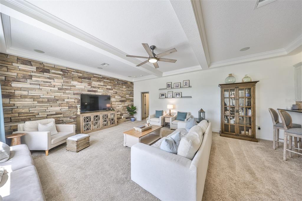 18423 Lithia Towne Road Lithia, FL 33547 - Photo 17 of 79 Gallery Image 17