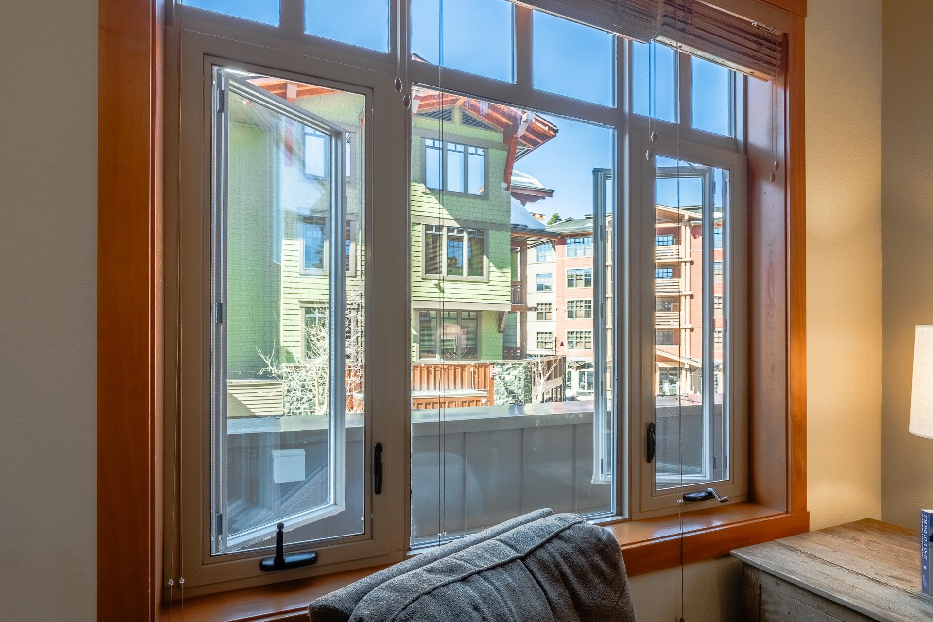 6201 Minaret Road, Unit 2220 Mammoth Lakes, CA 93546 - Photo 4 of 14 a bedroom with a bed and a window