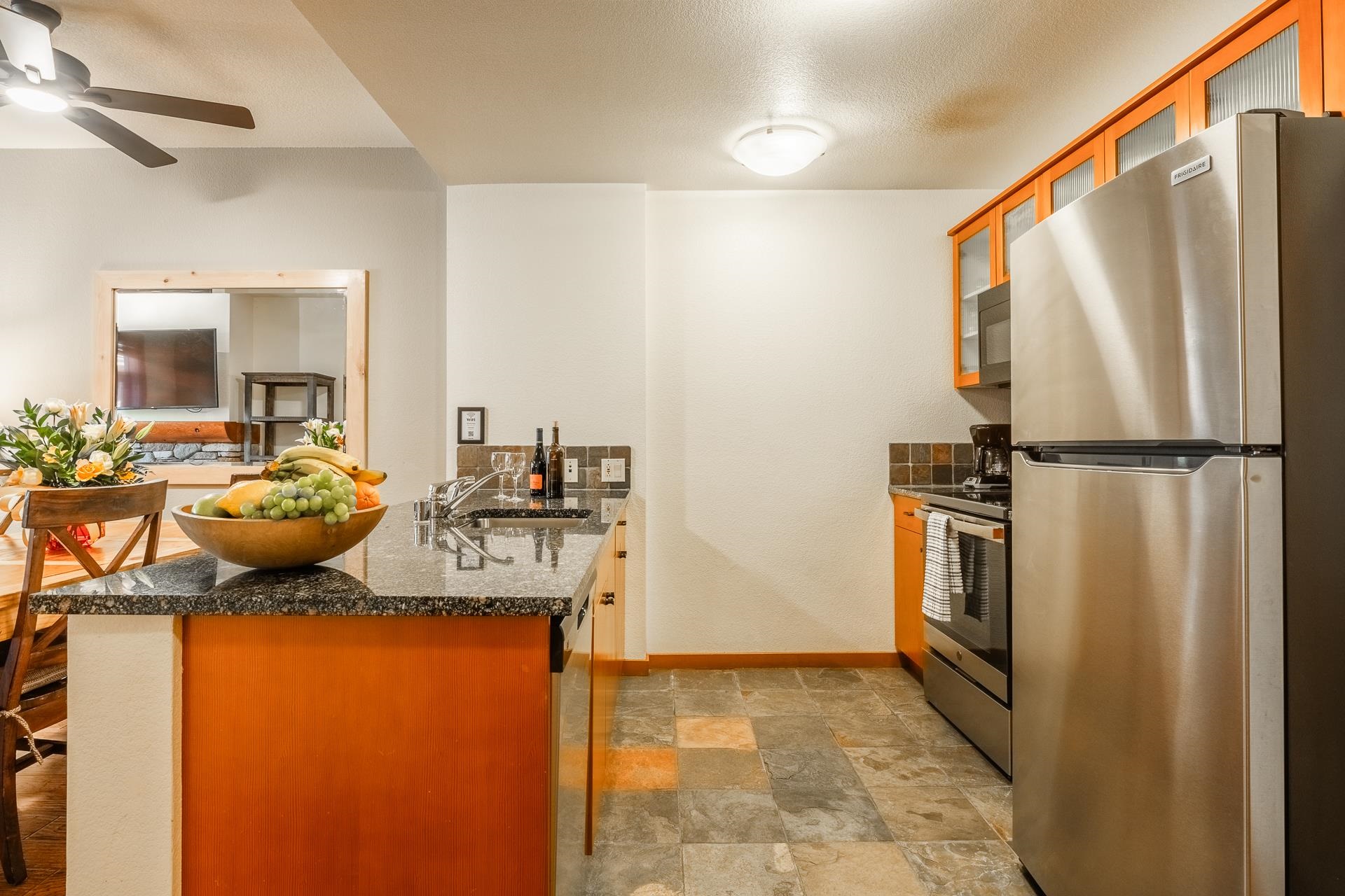 6201 Minaret Road, Unit 2220 Mammoth Lakes, CA 93546 - Photo 8 of 14 a view of utility room