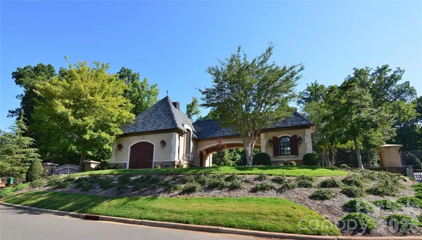 a view of outdoor space with a garden