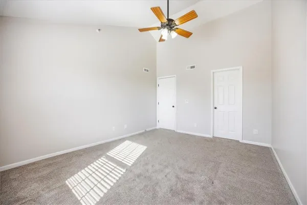 $165,000 | 5500 Northeast 80th Terrace, Unit 3C, Kansas City, MO 64119