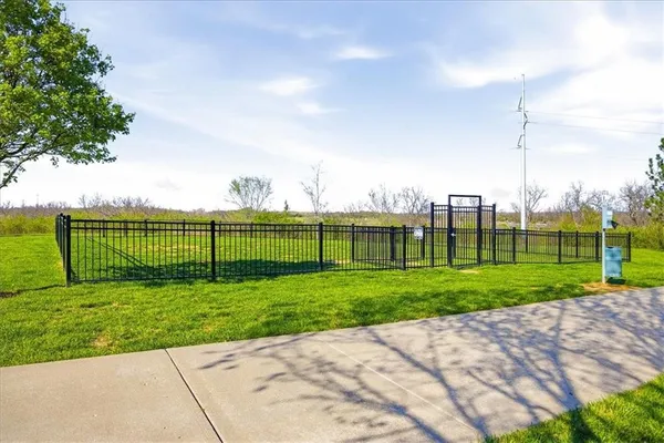 $165,000 | 5500 Northeast 80th Terrace, Unit 3C, Kansas City, MO 64119