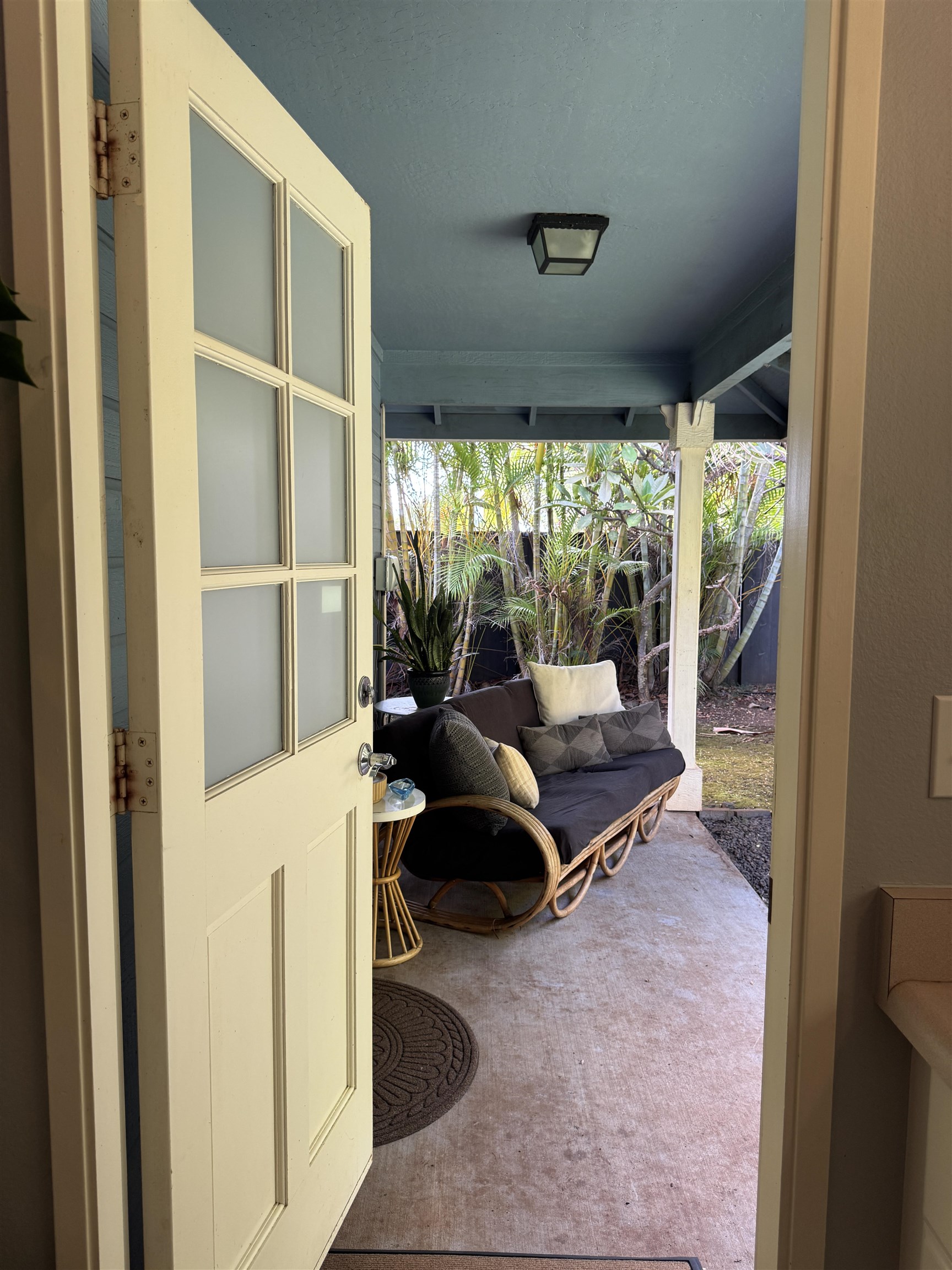 81 Lae Street Paia, HI 96779 - Photo 29 of 47 a living room with furniture and a large window