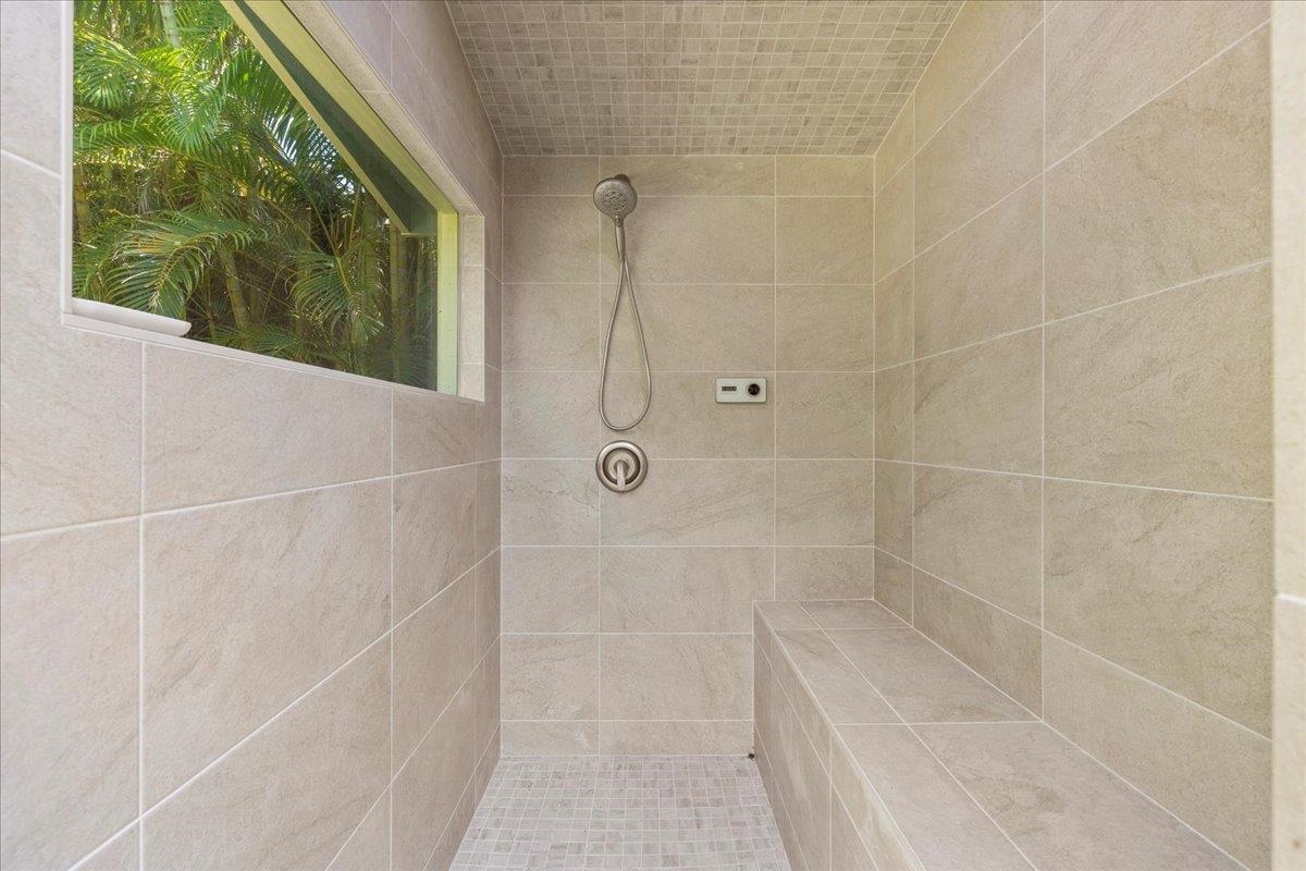 81 Lae Street Paia, HI 96779 - Photo 40 of 47 a bathroom with a shower
