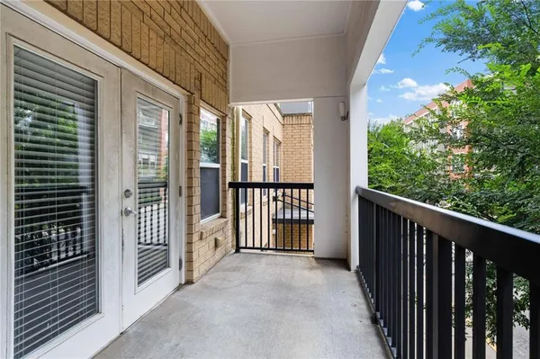 $370,000 | 870 Inman Vlg Parkway Northeast, Unit 204, Atlanta, GA 30307