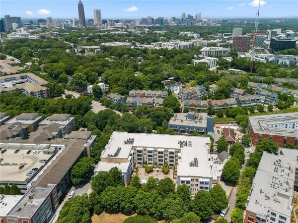 $370,000 | 870 Inman Vlg Parkway Northeast, Unit 204, Atlanta, GA 30307