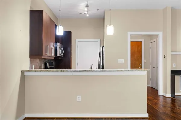 $370,000 | 870 Inman Vlg Parkway Northeast, Unit 204, Atlanta, GA 30307