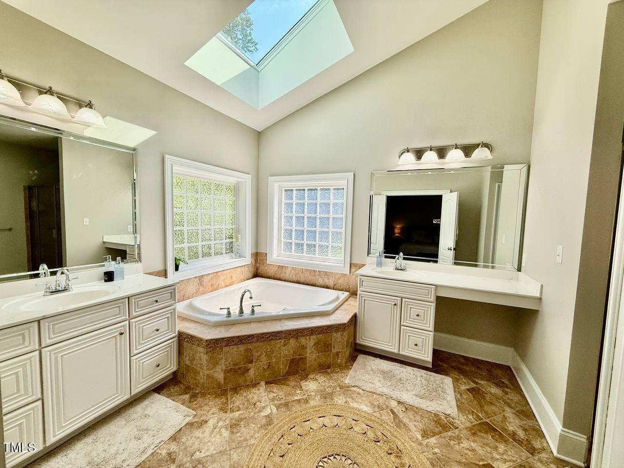 9409 Collingdale Way Raleigh, NC 27617 - Photo 38 of 76 photo_34_2025-06-04_01-10-57