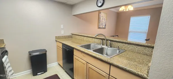 $159,500 | 3230 Cumberland Road, Unit 72, Ocean Springs, MS 39564