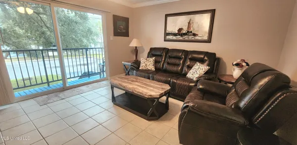 $159,500 | 3230 Cumberland Road, Unit 72, Ocean Springs, MS 39564