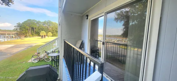 $159,500 | 3230 Cumberland Road, Unit 72, Ocean Springs, MS 39564