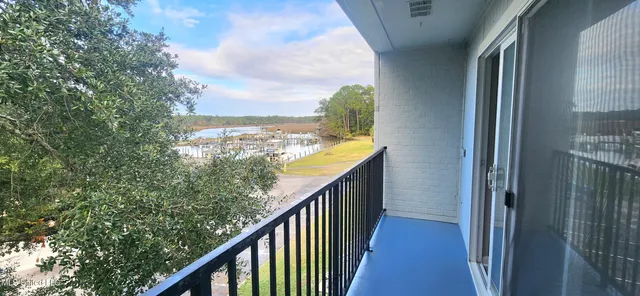 $162,900 | 3230 Cumberland Road, Unit 72, Ocean Springs, MS 39564