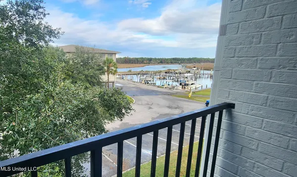 $159,500 | 3230 Cumberland Road, Unit 72, Ocean Springs, MS 39564