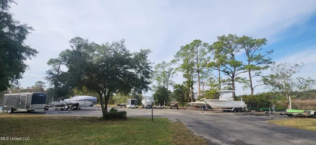 $162,900 | 3230 Cumberland Road, Unit 72, Ocean Springs, MS 39564