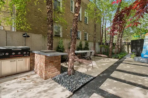 $4,200,000 | 1804 North Leavitt Street, Chicago, IL 60647