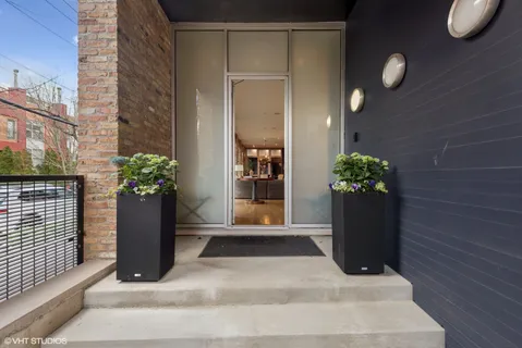 $4,200,000 | 1804 North Leavitt Street, Chicago, IL 60647