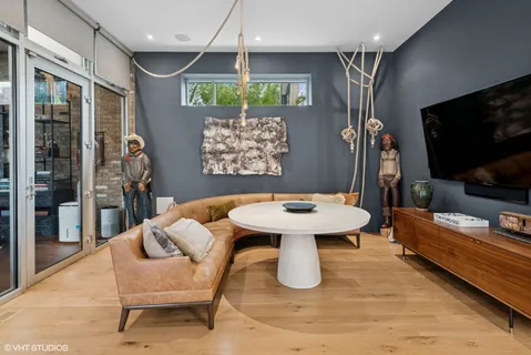 $4,200,000 | 1804 North Leavitt Street, Chicago, IL 60647