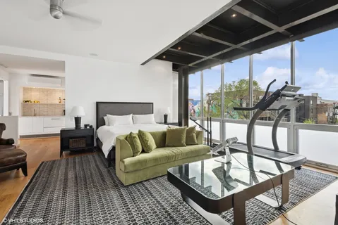 $4,200,000 | 1804 North Leavitt Street, Chicago, IL 60647