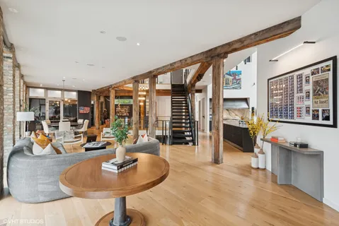 $4,200,000 | 1804 North Leavitt Street, Chicago, IL 60647