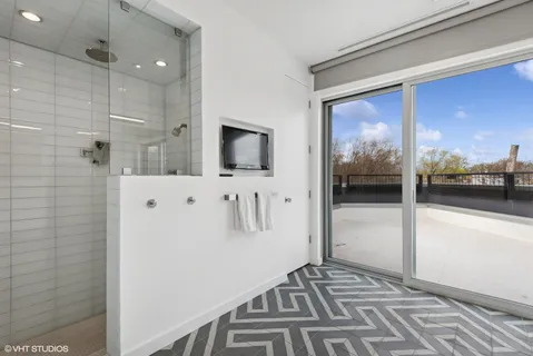 $4,200,000 | 1804 North Leavitt Street, Chicago, IL 60647