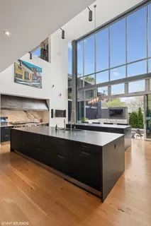 $4,200,000 | 1804 North Leavitt Street, Chicago, IL 60647