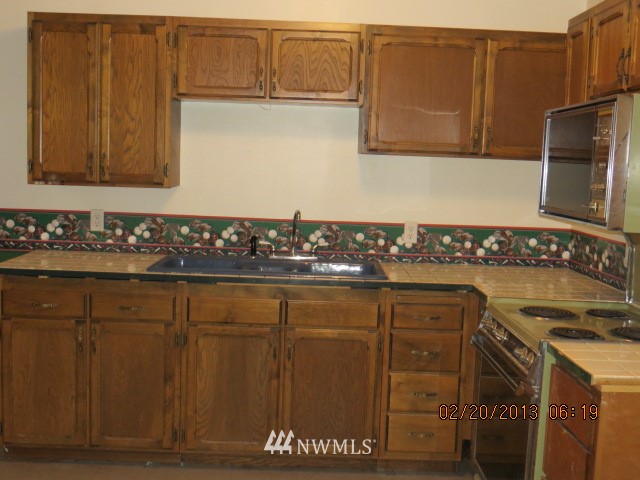 18407 Southeast 216th Street Renton, WA 98058 - Photo 8 of 8 Gallery Image 8