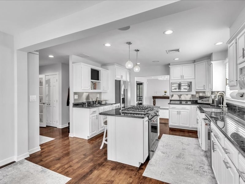 6 Strathmore Road North Dartmouth, MA 02747 - Photo 22 of 42
