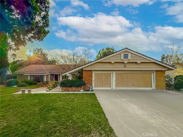 $1,299,000 | 377 Oldstone Court, Simi Valley, CA 93065