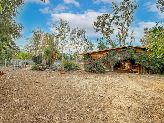 $1,299,000 | 377 Oldstone Court, Simi Valley, CA 93065